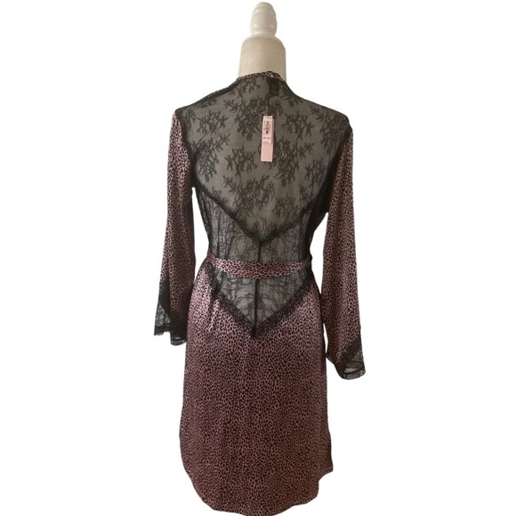 Victoria’s Secret Chantilly Lace Robe NWT - Picture 6 of 12